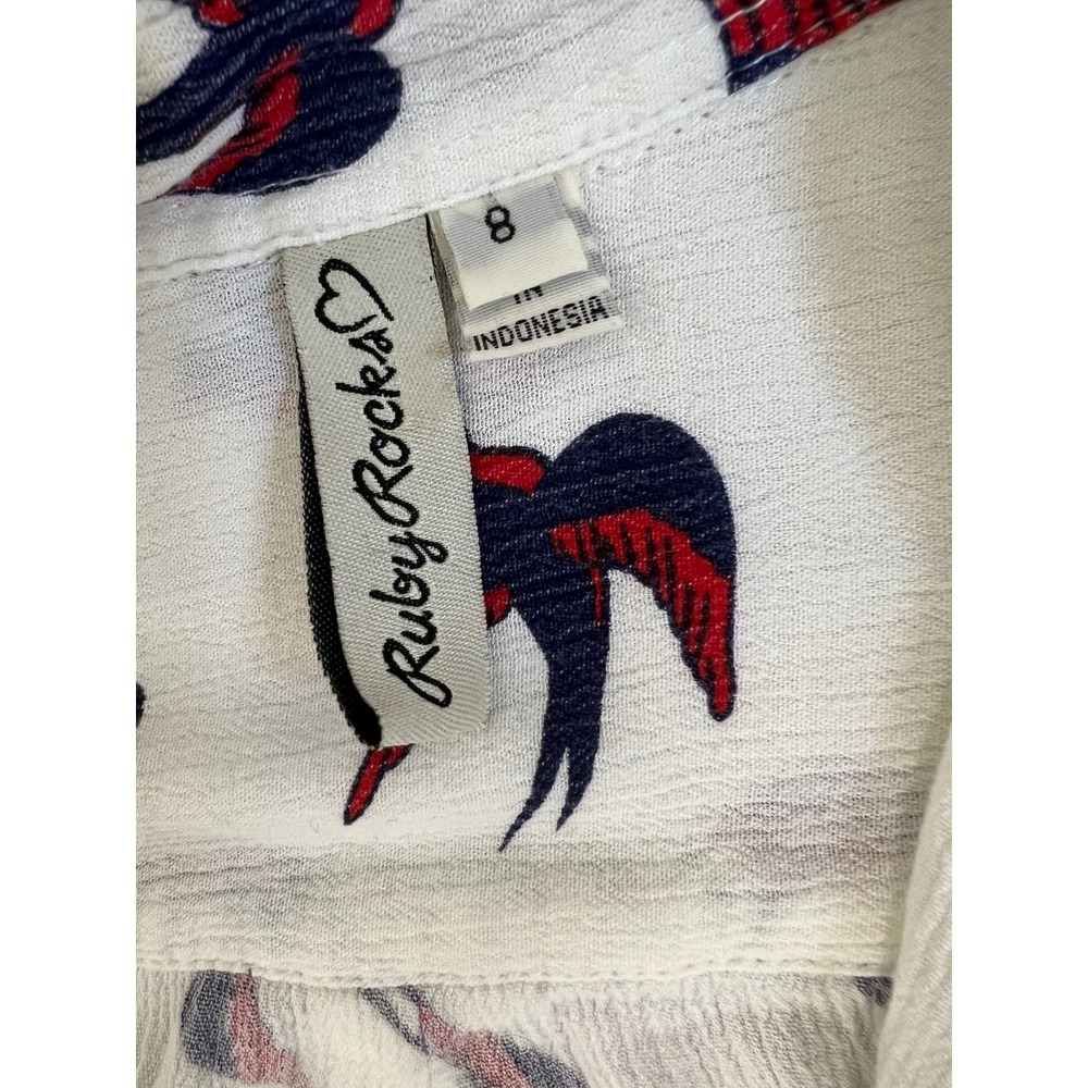 Ruby Rocks Blouse Womens Sz 8 White Swallow Bird Print Button Down Crepe Top - Picture 6 of 9